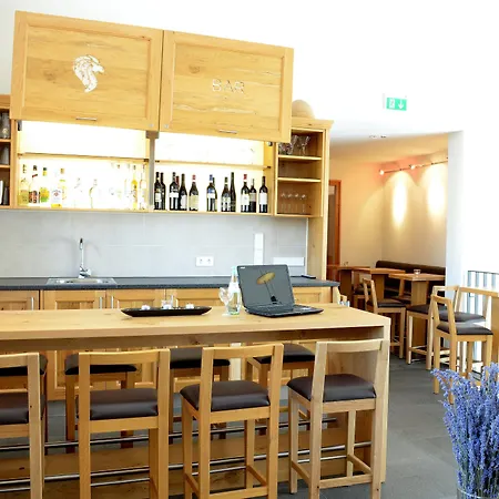 & Loewen Ξενοδοχείο 4*