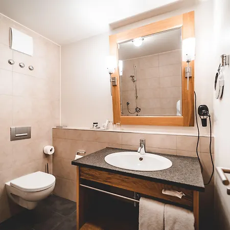 Ξενοδοχείο & Loewen